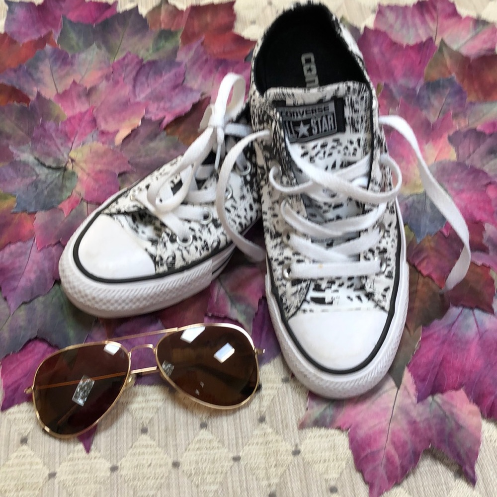 CONVERSE CHUCK TAYLOR ALL STAR SNEAKERS - Picture 4 of 16